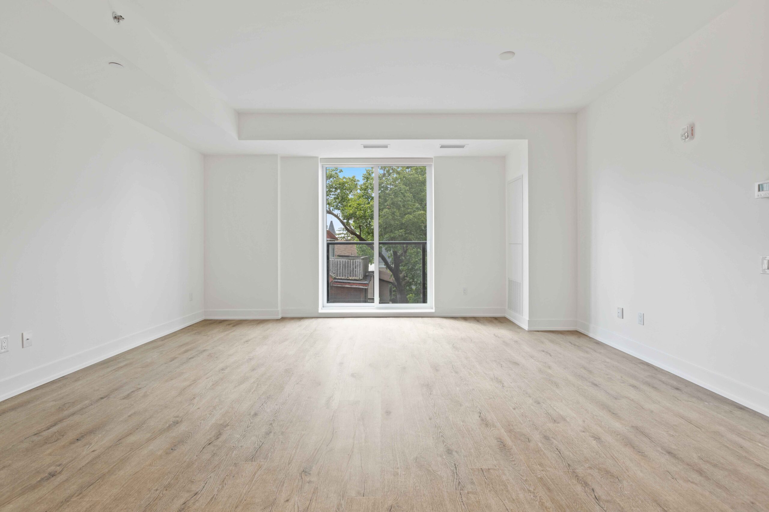virtual staging empty scaled